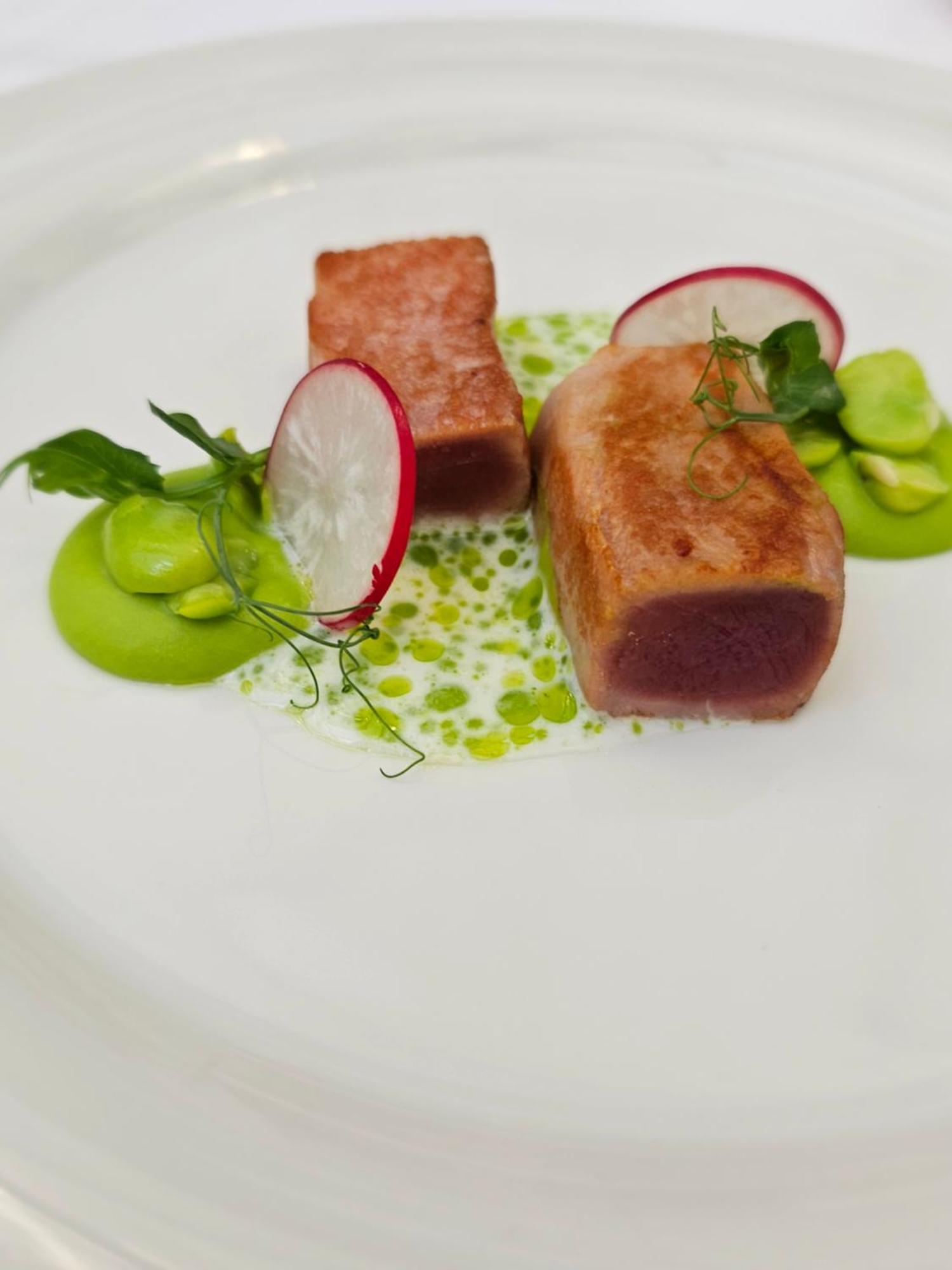 Hotel Le Premier Zagabria Esterno foto A dish prepared by the Culinary Arts Academy